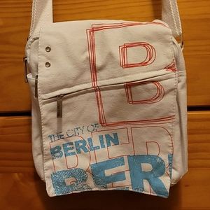 City of Berlin Canvas crossbody bag